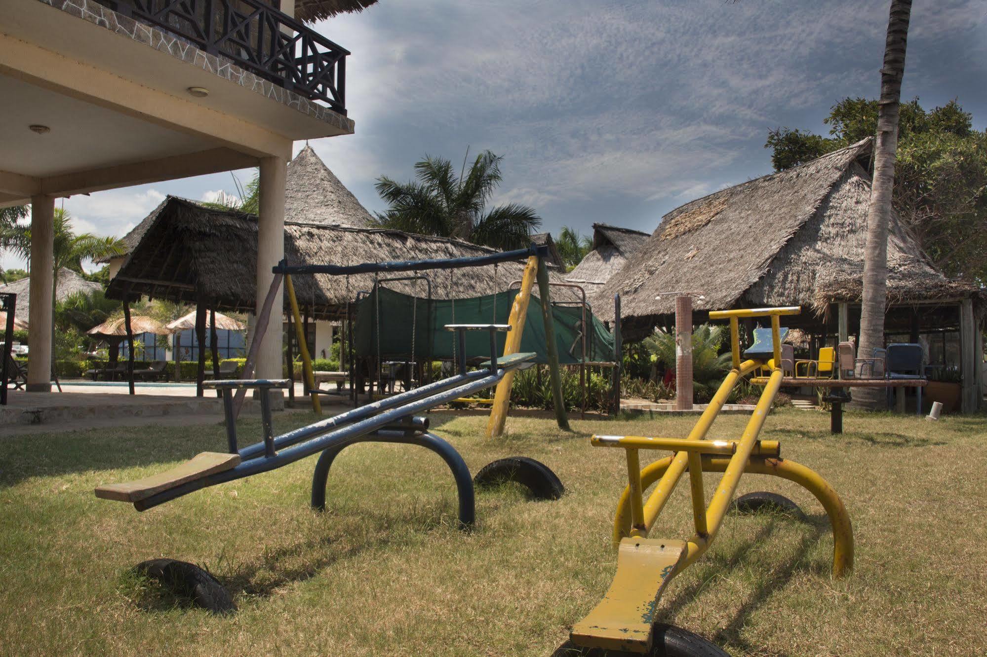 Millennium Sea Breeze Resort Bagamoyo Ngoại thất bức ảnh